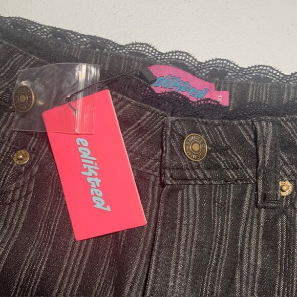 NWT Edikted Viral Y2K Aesthetic Lace Trim Striped Low Rise Baggy Jeans XS - Picture 3 of 9